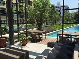 Rain Cha-Am Hua Hin by Jun & Pop