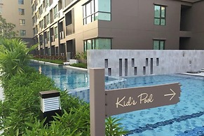 Rain Cha-Am Hua Hin by Jun & Pop