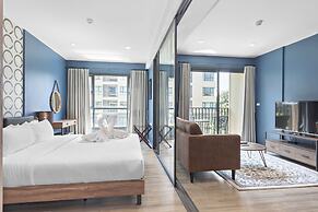 Rain Cha-Am Hua Hin by Jun & Pop