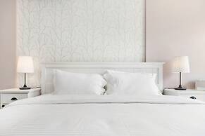 Rain Cha-Am Hua Hin by Jun & Pop