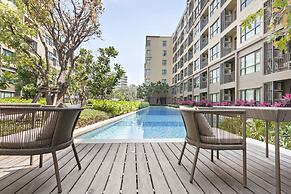 Rain Cha-Am Hua Hin by Jun & Pop