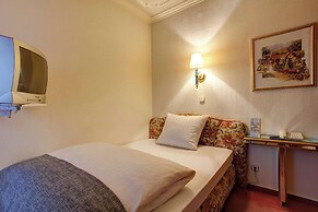 Centro Hotel Arde Koln, Trademark Collection by Wyndham