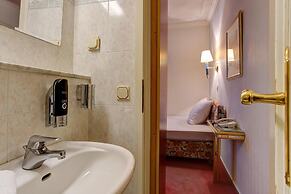 Centro Hotel Arde Koln, Trademark Collection by Wyndham