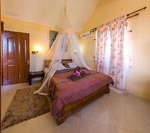 Blue Lagoon Villa