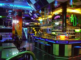 Hotel Cade