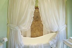 Hotel Boutique Edelweiss La Garriga - Adults Only
