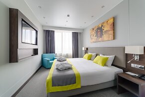 Art Moscow Voykovskaya