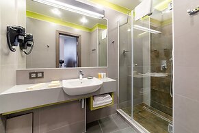 Art Moscow Voykovskaya