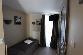 Residence Hoteliere Sarah Bernard