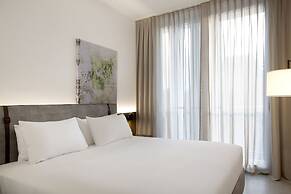 J Hotel