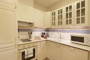 Palace Gracia Nextdoor