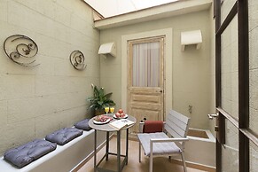 Palace Gracia Nextdoor