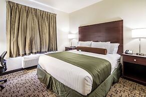 Cobblestone Hotel & Suites - Victor
