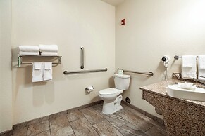 Cobblestone Hotel & Suites - Victor