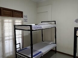 Unique View Hotel - Hostel