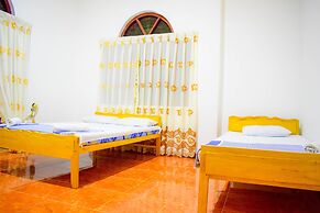 Unique View Hotel - Hostel