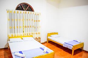 Unique View Hotel - Hostel