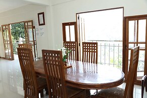 Unique View Hotel - Hostel