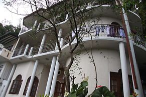 Unique View Hotel - Hostel