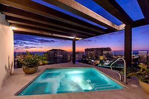 Mountain Views Rooftop Pool Condo