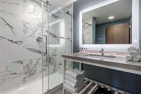 Cambria Hotel West Orange