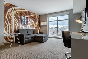 Cambria Hotel West Orange