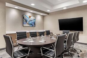 Cambria Hotel West Orange