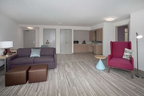 Hilton Garden Inn Omaha Aksarben Village