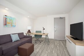 Hilton Garden Inn Omaha Aksarben Village