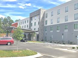Holiday Inn Express & Suites Raleigh Airport - Brier Creek by IHG
