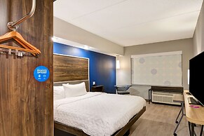 Tru By Hilton Syracuse North Airport Area