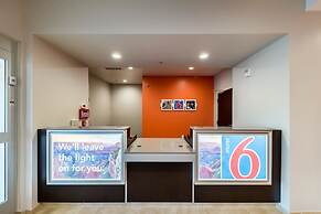 Motel 6 Fort Worth, TX - North - Saginaw