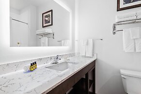 Best Western Plus New Richmond Inn & Suites