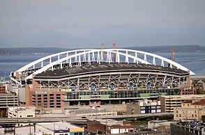 Capitol Hill Apartments