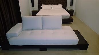 Hermitage Boutique House