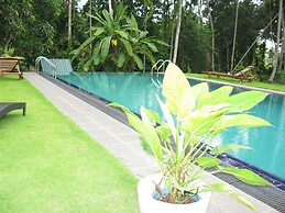 Anuhas Airport Villas