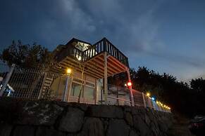 Sea and Sunset Pension