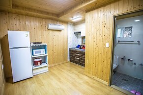 Sea and Sunset Pension