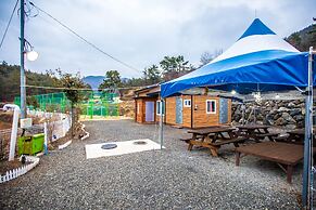 Sea and Sunset Pension