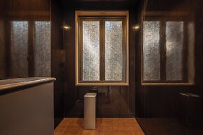 Nest&Rise Osaka Namba Hotel