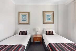 Holiday Holiday Chevron Renaissance