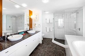 Holiday Holiday Chevron Renaissance