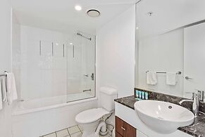 Holiday Holiday Chevron Renaissance