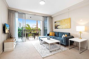 Holiday Holiday Chevron Renaissance