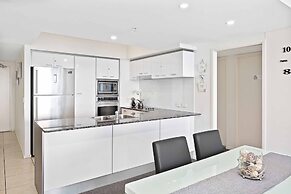 Holiday Holiday Chevron Renaissance