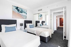 Holiday Holiday Chevron Renaissance