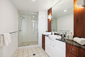 Holiday Holiday Chevron Renaissance