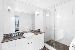 Holiday Holiday Chevron Renaissance