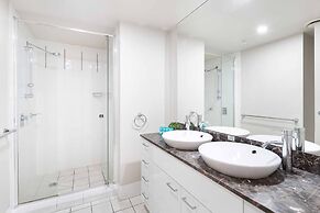 Holiday Holiday Chevron Renaissance