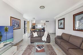 Holiday Holiday Chevron Renaissance